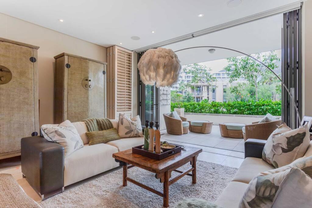 Outstanding V&A Marina Waterfront Apartment Kaapstad Buitenkant foto