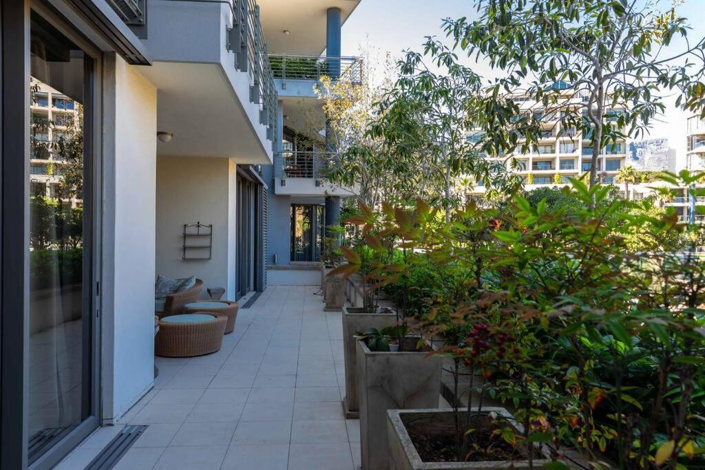 Outstanding V&A Marina Waterfront Apartment Kaapstad Buitenkant foto